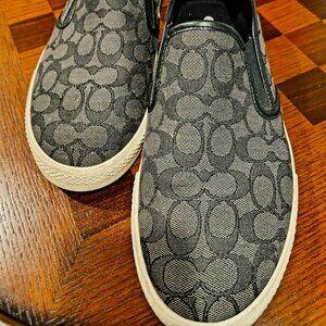 Coach Signature Slip-On Sneakers – Black/Grey